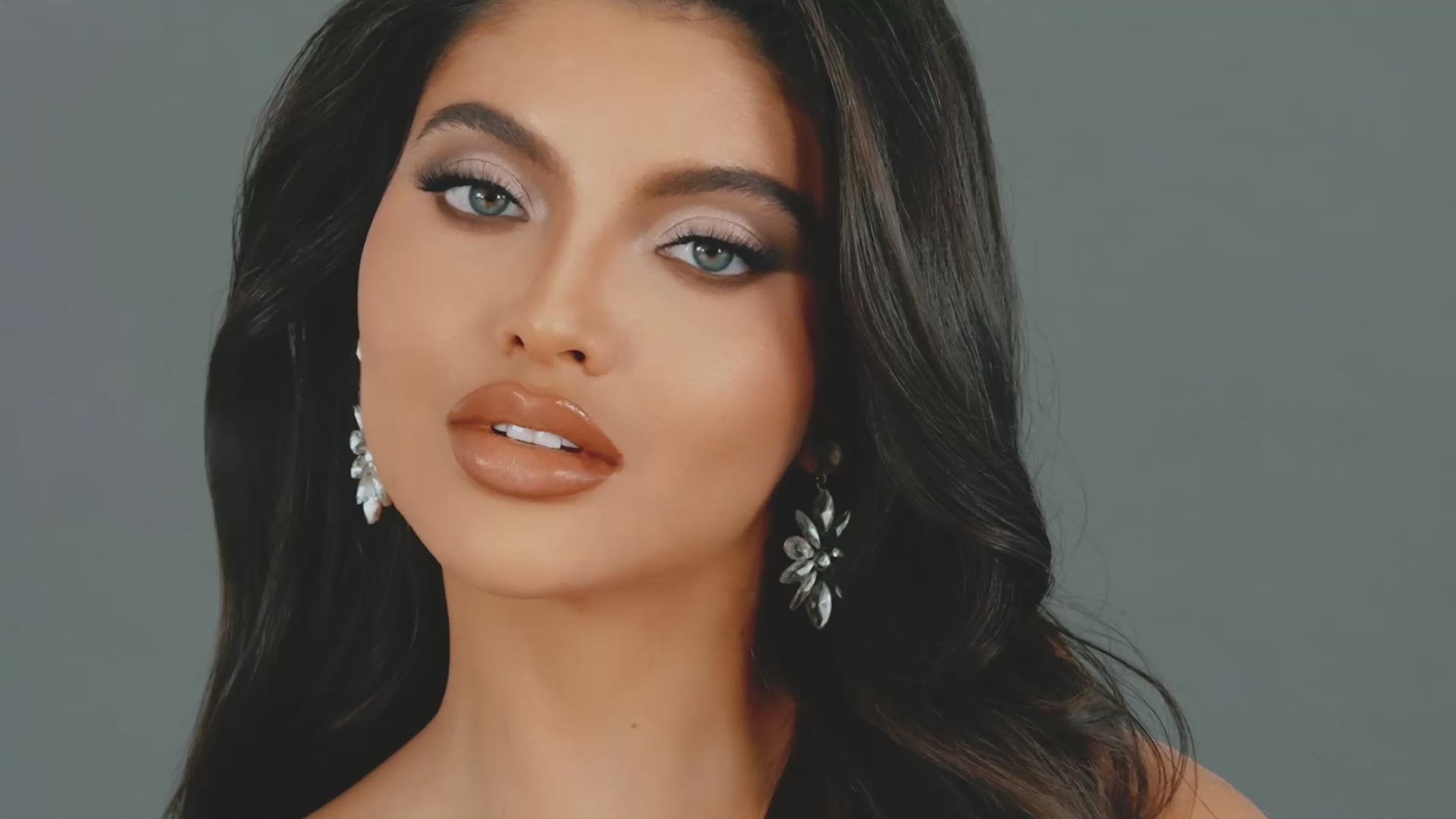 "The Universal Look"
